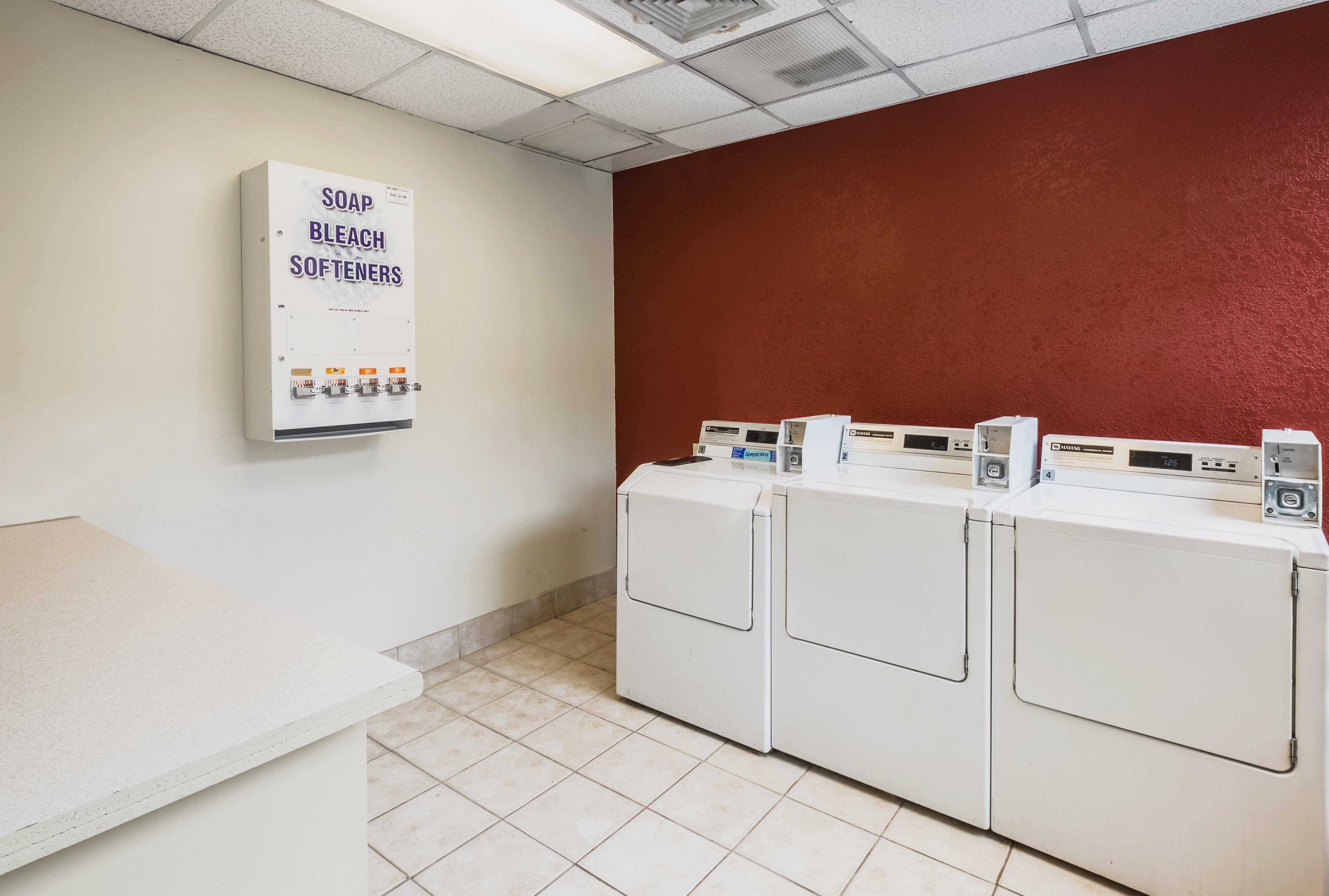 Red Roof Inn Plus+ South Deerfield - Amherst Zewnętrze zdjęcie