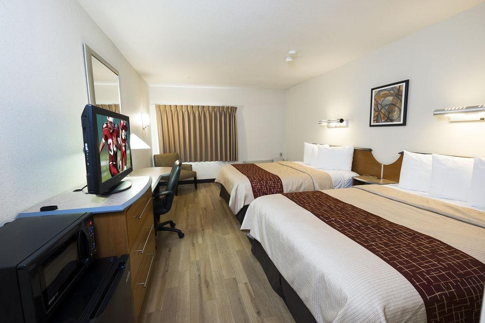 Red Roof Inn Plus+ South Deerfield - Amherst Zewnętrze zdjęcie